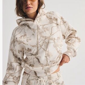 Abercrombie Camo Sunday Hoodie women’s